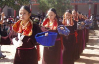 热贡藏乡“六月会”