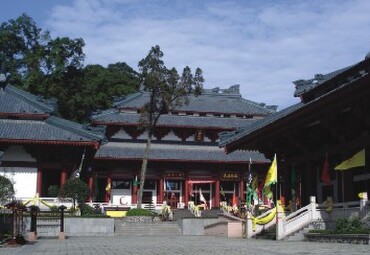 桂林 杭州 嘉兴 成都 苏州 上海 更多城市 鹤鸣山山势陡峻,风景秀丽