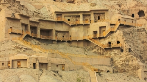 园-胡杨林森林公园-温宿大峡谷-克孜尔千佛洞-