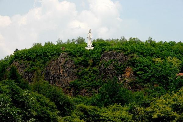 美溪回龙湾度假区