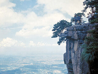 廬山旅游花費(fèi)一般多少_到廬山旅游多少錢_廬山半自助游