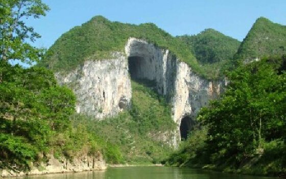 安顺紫云gdp_贵州安顺紫云砸车