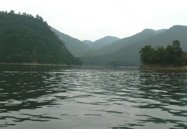 岩石岭水库周边景点