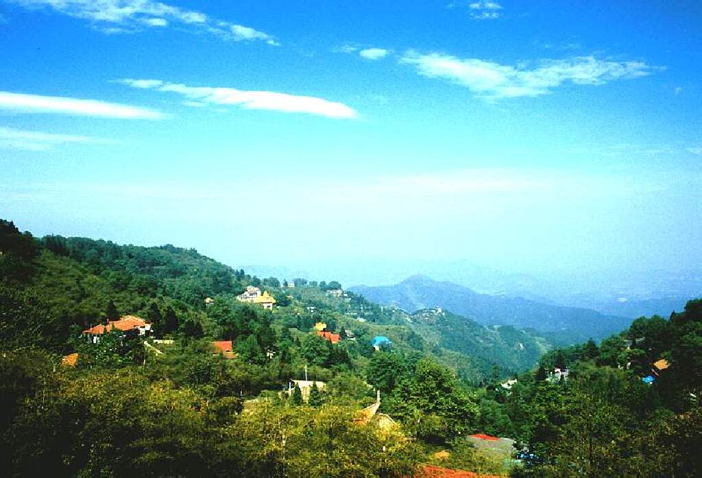  双人报价套餐-德清莫干山自驾3日游>宿莫干山景区内芦花荡饭店 含双