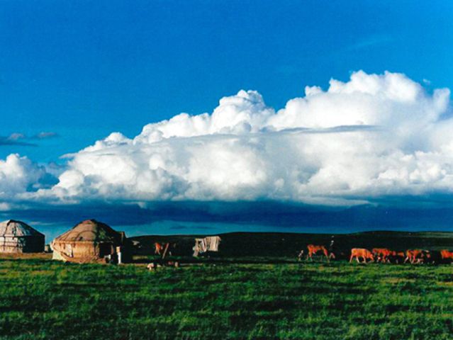 西安-兵马俑-华清池-华山-希拉穆仁草原-银肯响沙湾-成吉思汗陵火车8