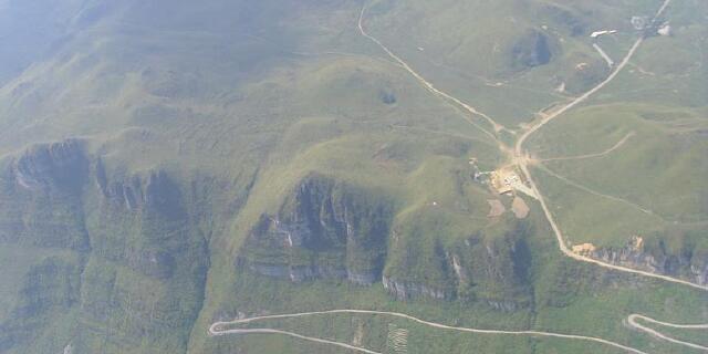 【八面山南草原图片】龙山县风景图片_旅游景点照片