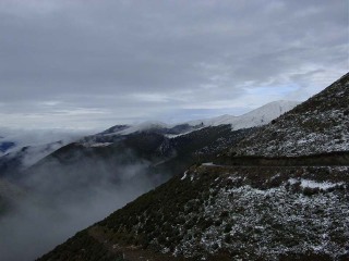 稻城亞丁組團(tuán)旅游_現(xiàn)在去稻城亞丁旅游多少錢_稻城亞丁自由行組團(tuán)