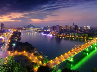 夜游柳江