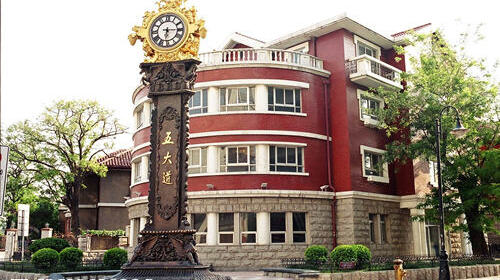 北京-天津双卧8日游>59夕阳红**芭大型别墅歌舞剧青岛李沧区红色图片