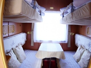 软卧图片_纵览新闻