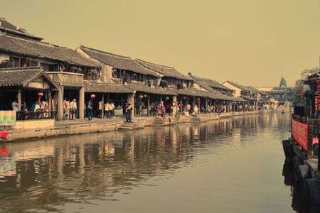 <扬州-镇江-无锡-苏州-西塘-同里卧去高回9日游>江南16大园林，2大水乡，16人封顶，0购物，北京成团，快乐爸妈游