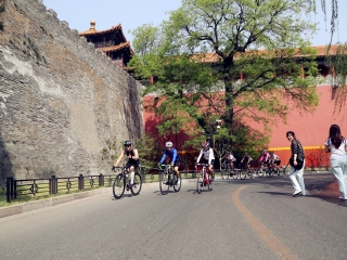  时光漫步骑行最美北京城自驾2日游>宿怀旧主题酒店骑车领略北京