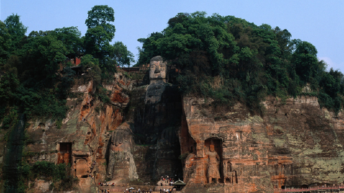 前往乐山市天工开物文化旅游景区,后游览世界大——【乐山大