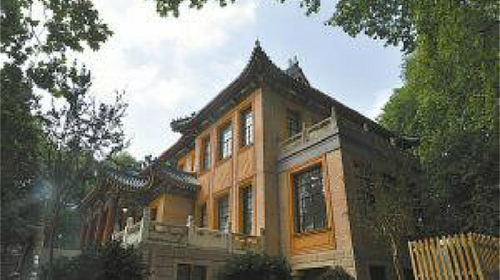  南京钟山风景区自驾2日游>宿景区豪华酒店紫金山庄双