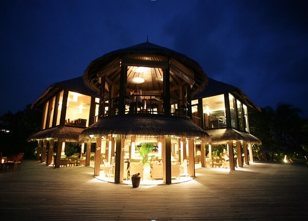 <马尔代夫可可波杜希蒂岛Coco Bodu Hithi4晚6日自助游>上海出发