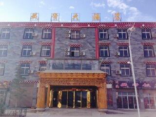 云南香格里拉旅行團(tuán)自由行_怎么去云南香格里拉旅游_云南香格里拉特價(jià)旅游團(tuán)報(bào)價(jià)