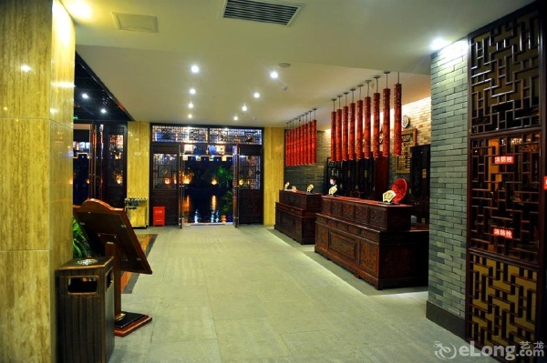 <张家界-凤凰古城-张家界双酒店5日自助游>2晚加1晚加1晚，酒店多选，航班百搭