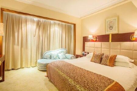 【青岛丽天大酒店】地址:市南区香港西路87号