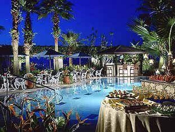 <新加坡四季集团旗下酒店4晚5日自助游>四季家族，邀您共享品牌盛宴，深圳往返