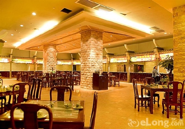 <张家界大成山水国际大酒店5日自助游>设施先进，规模宏大