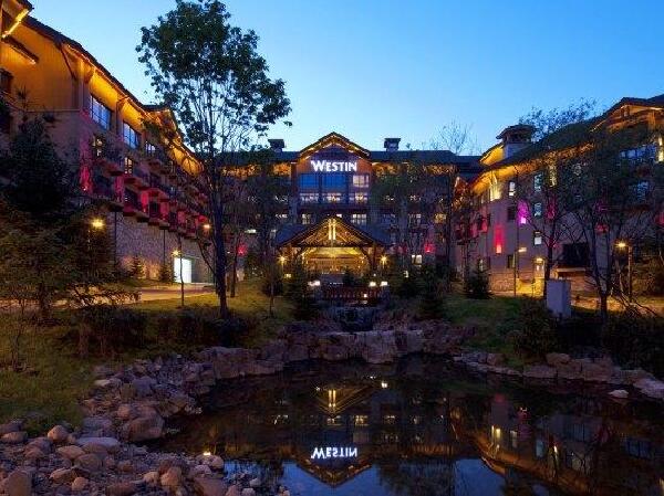 <长白山万达威斯汀酒店3日自由行>小长假首选，避暑胜地，最美长白山