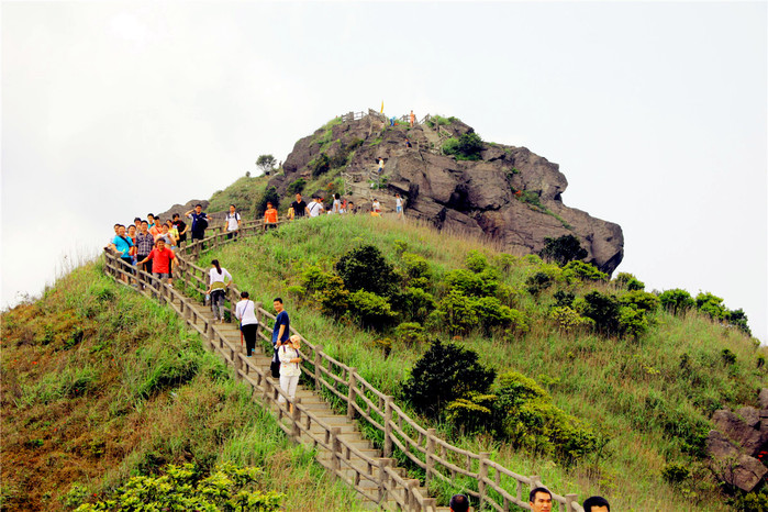 登峰银瓶山