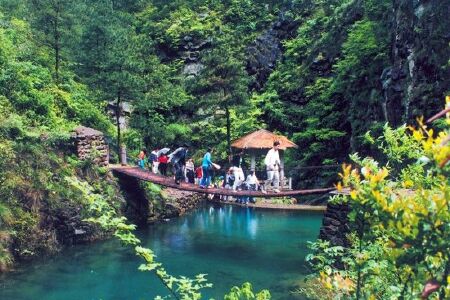 跟团游 桐庐大奇山森林公园-富春江峡严子陵钓台自驾2日游