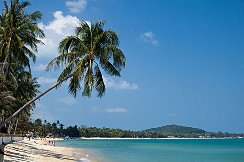 华欣海滩地址(在哪) 华欣位于泰国的中部,是一座海滨小镇,距离泰国