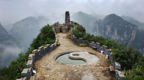 龙缸老寨子