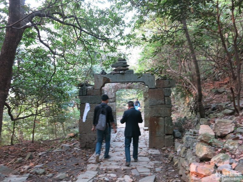 南京到石台牯牛降跟团2日游_4-6月南京到石台