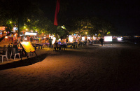 莱雷海滩夜生活