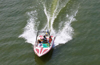 水上快艇