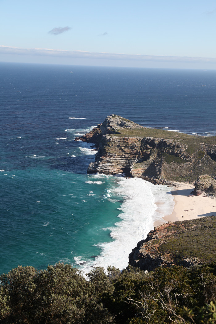 好望角(cape of good hope),意为美好希望的海角,既是闻名遐迩的地理