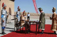 欣赏仿古出关仪式