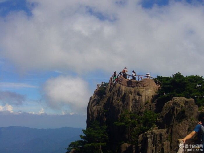 黄山市市区有多少人口(2)