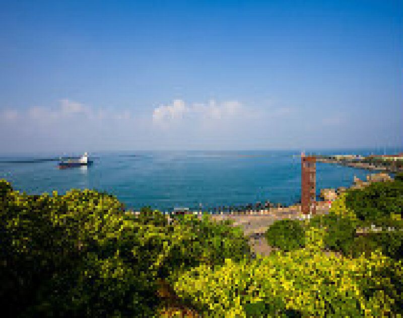 高雄与台北经济总量比较_爱宕与高雄图片