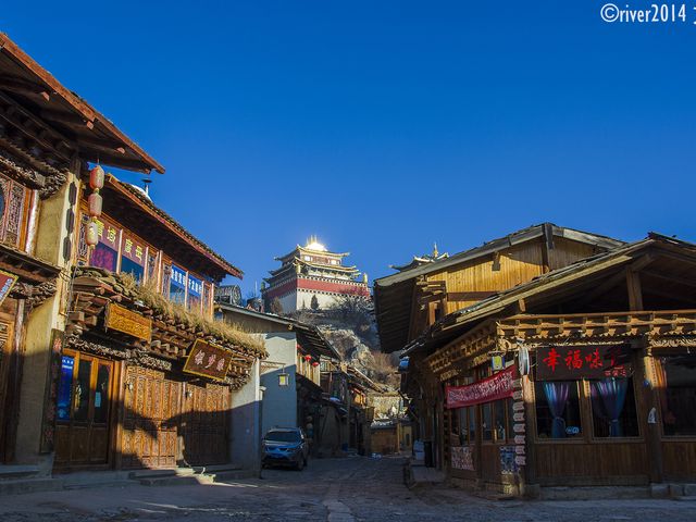 躲避严寒去云南,香格里拉赏雪景.