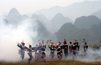 赏瑶族歌舞品瑶家风俗