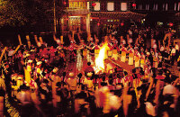 体验湘潭民俗火把节