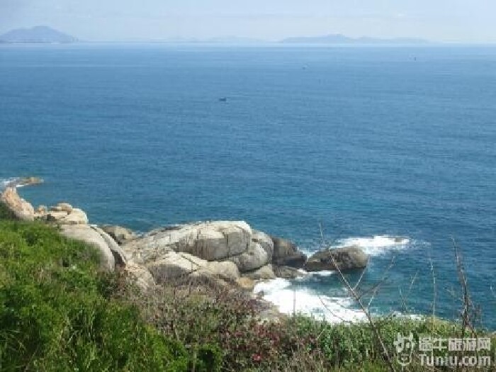 乐驼网-【三亚旅游大班】牛人攻略三亚一地双玩法户外游戏毛毛虫游戏专线图片