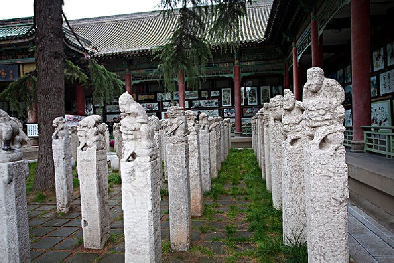 4月去西安穿什么_西安四月穿什么鞋_西安旅游