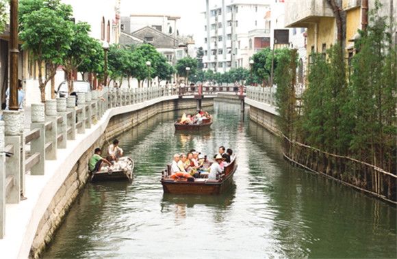 它就是小榄镇,属于 广东 省 中山 市