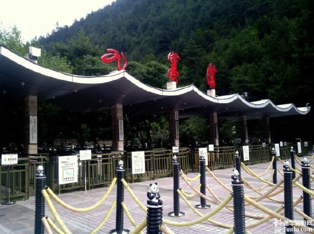 կ        