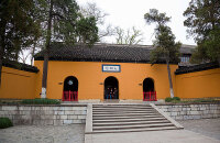 大明寺撞钟祈福