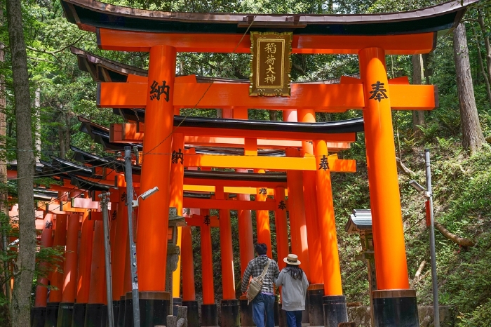 而以「千本鸟居」之名闻名日本全国乃至於海外