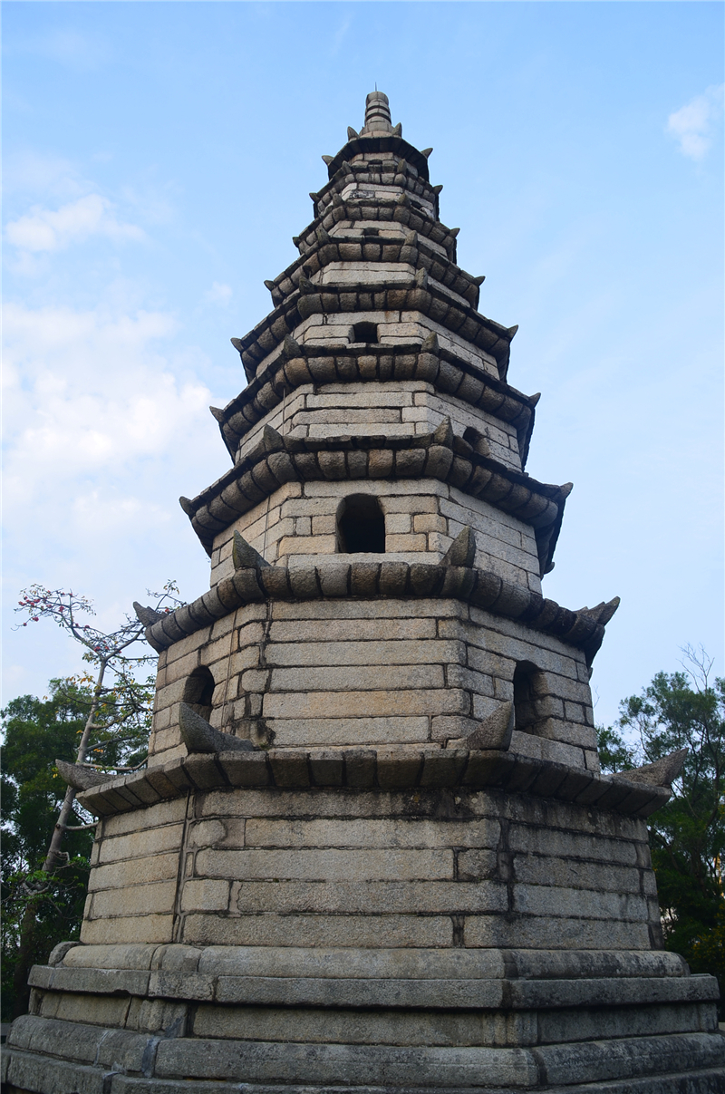 始建于南宋宝佑年间的北山石塔,据现场介绍