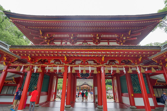 位于日本福冈县太宰府市的神社.祭祀平安时代的学问家菅原道真.