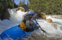虎啸峡激流探险漂流