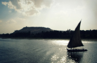 体验阿斯旺风帆船