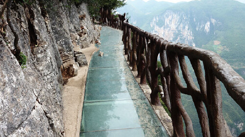 十渡风景区-玻璃栈道1日游每赠送十渡特色漂流戏水